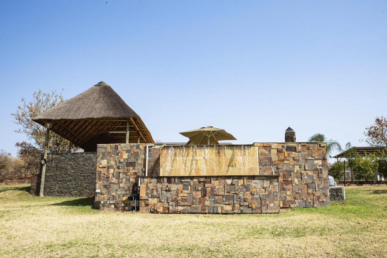 Tholo Manzi Private Game Farm Villa Zeerust Exterior photo