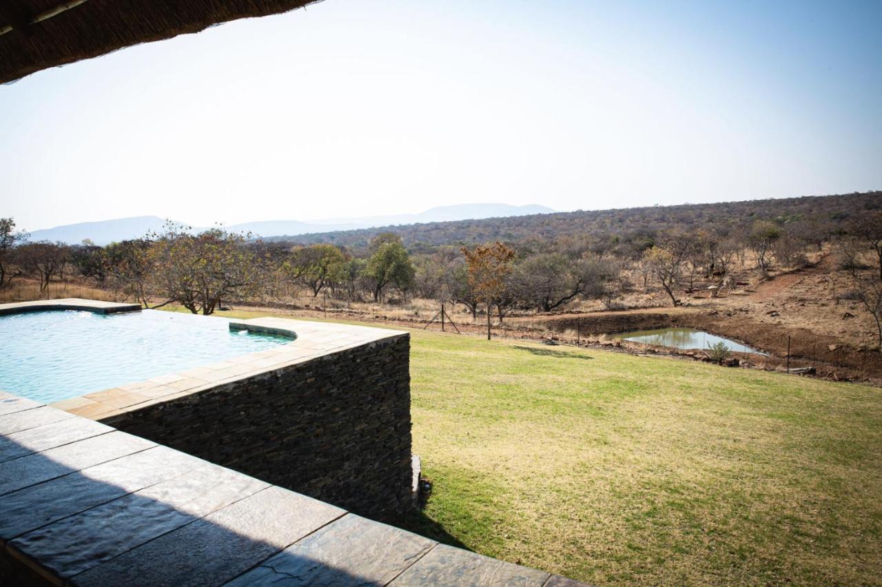 Tholo Manzi Private Game Farm Villa Zeerust Exterior photo