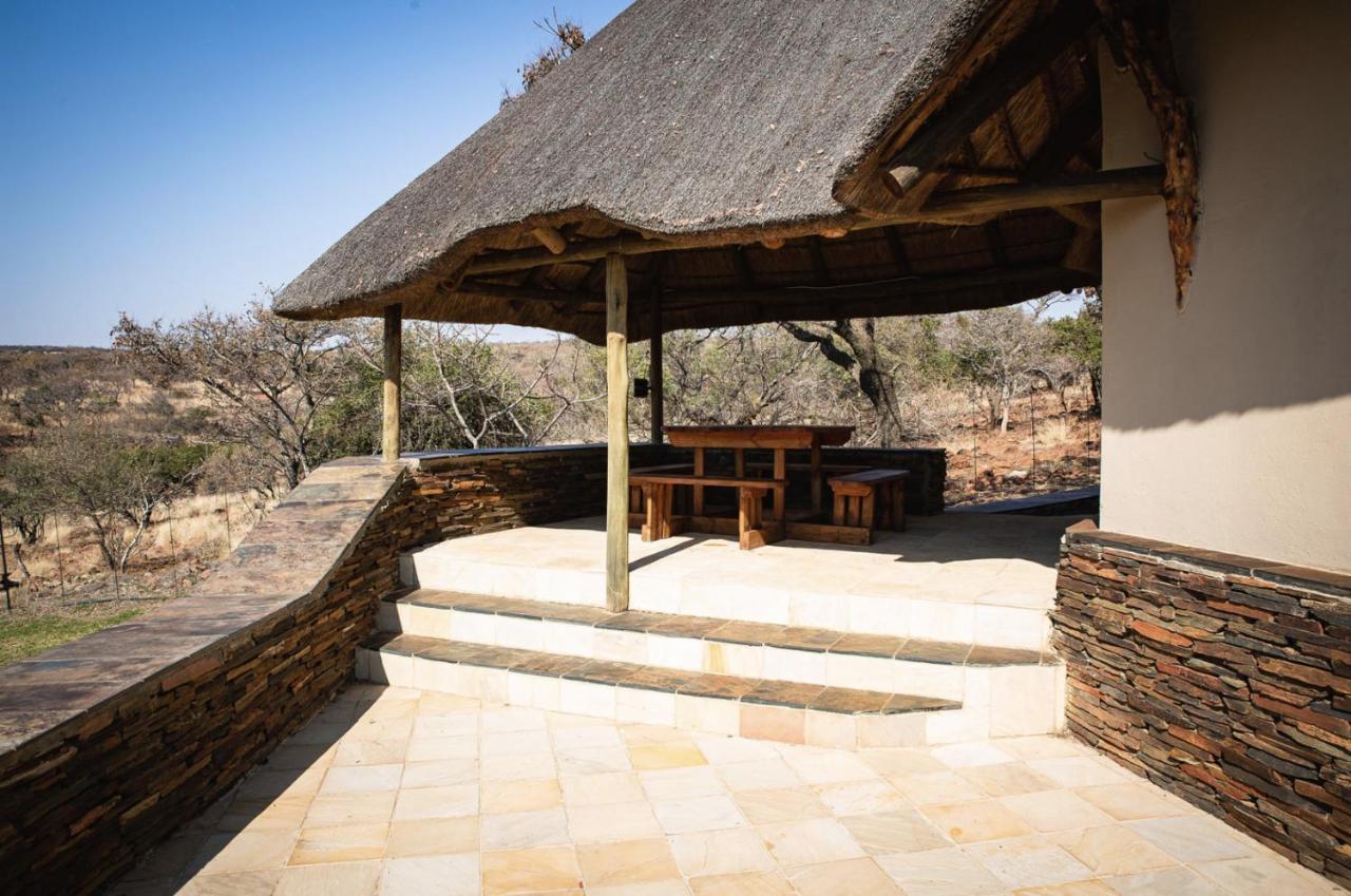 Tholo Manzi Private Game Farm Villa Zeerust Exterior photo