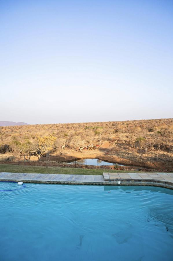 Tholo Manzi Private Game Farm Villa Zeerust Exterior photo