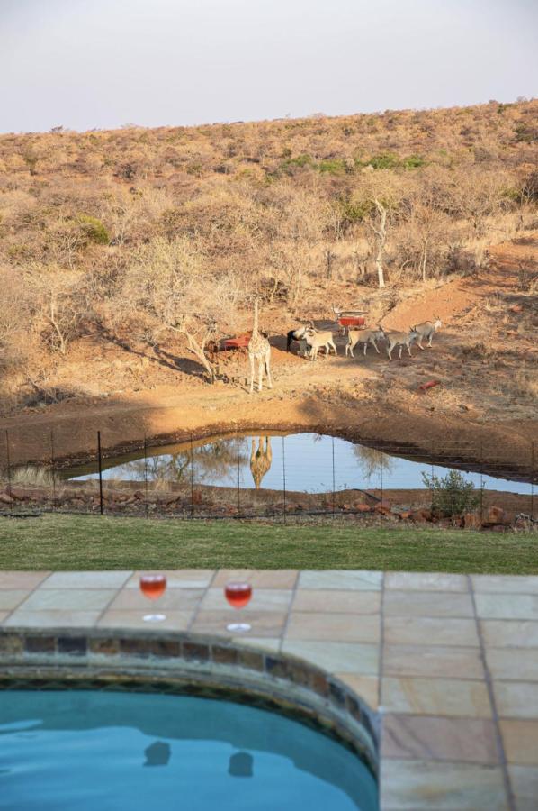 Tholo Manzi Private Game Farm Villa Zeerust Exterior photo