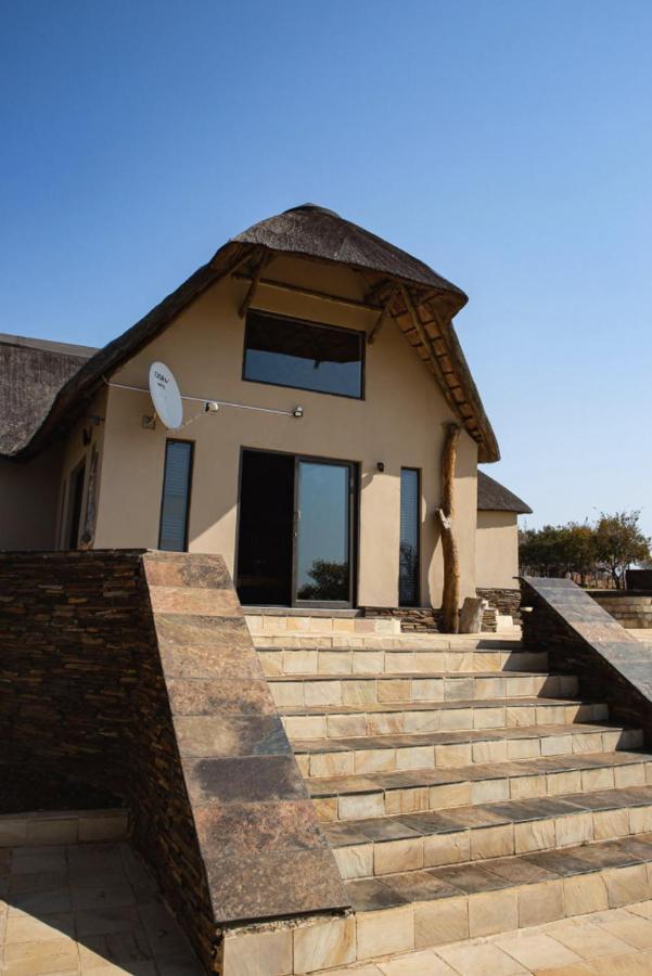 Tholo Manzi Private Game Farm Villa Zeerust Exterior photo